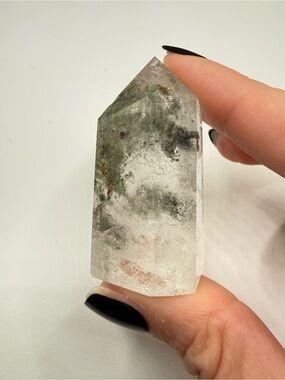 Garden (Lodolite) Quartz Tower